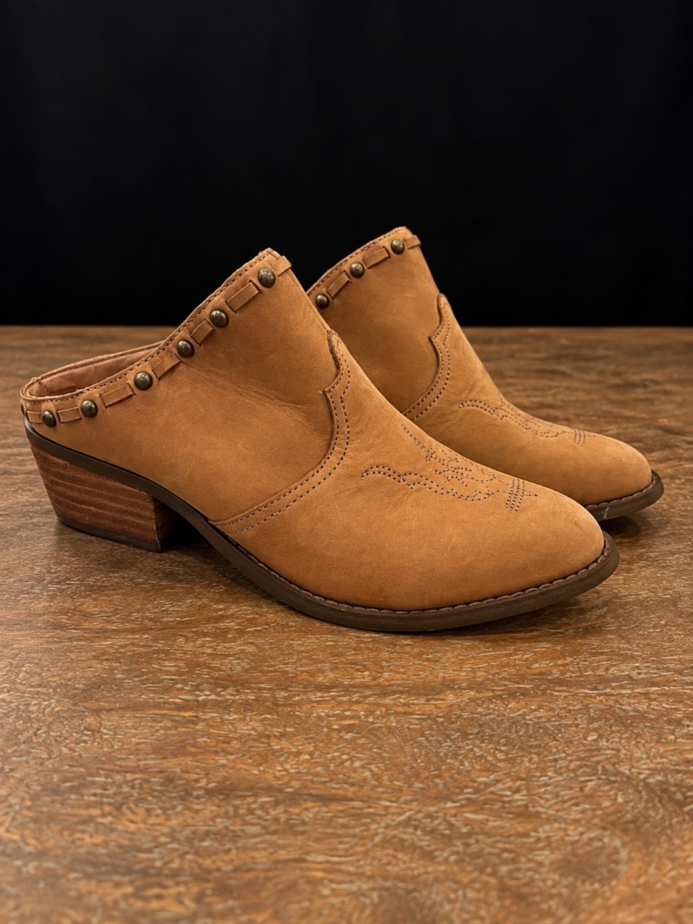 Yellow Box Western Leather Ankle Boots Size 6.5